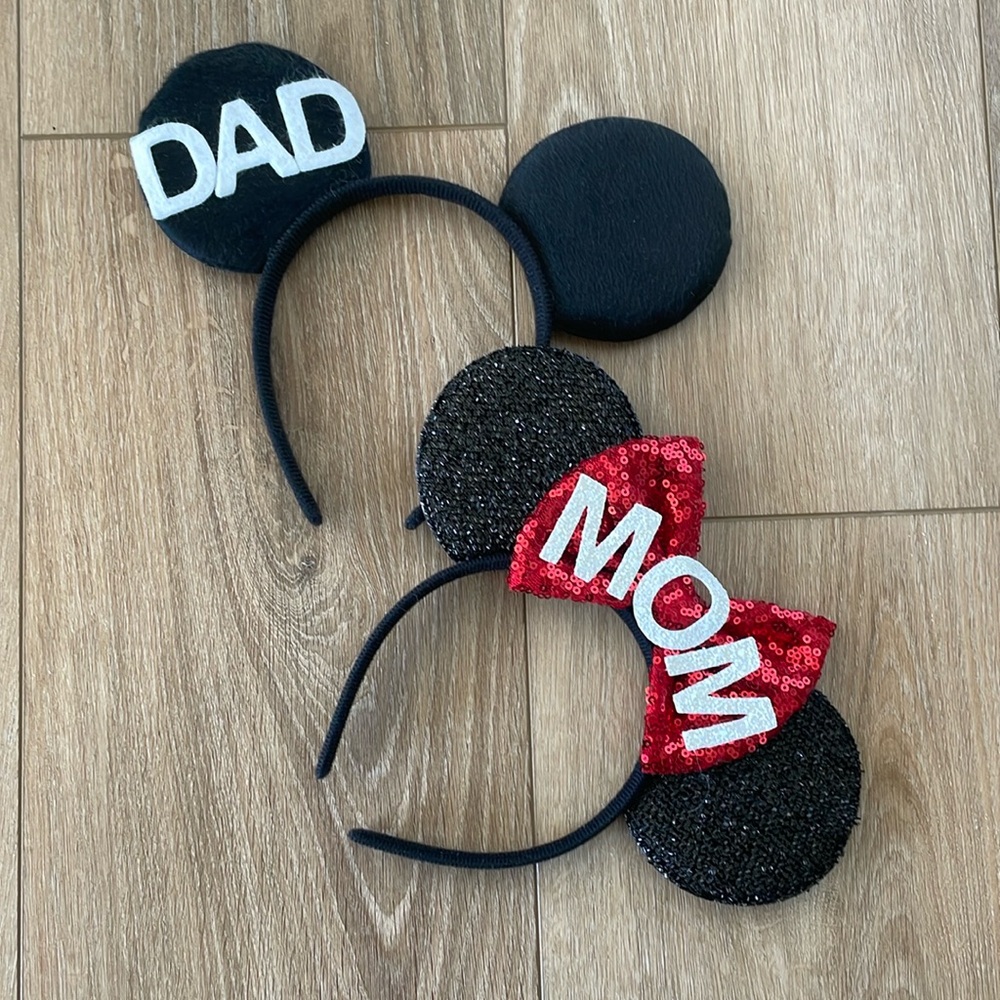 Mom and dad Minnie and Mickey ears
